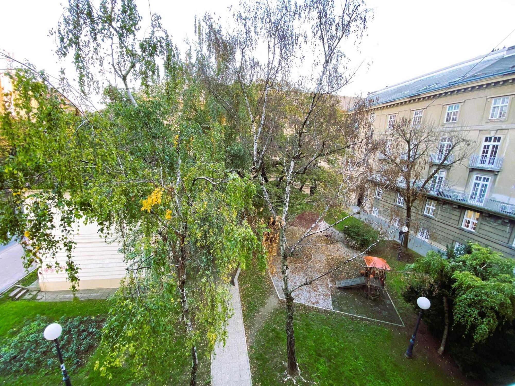 Brickwall Apartments Zagreb Rum bild